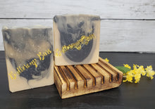 Load image into Gallery viewer, Gentleman&#39;s Jackz Artisan Soap w/ manuka honey &amp; beer
